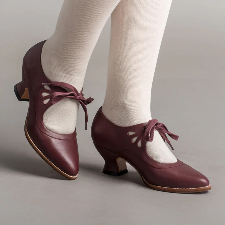 Stilvolle Damenschuhe Mit Geschlossener Spitze | Vintage