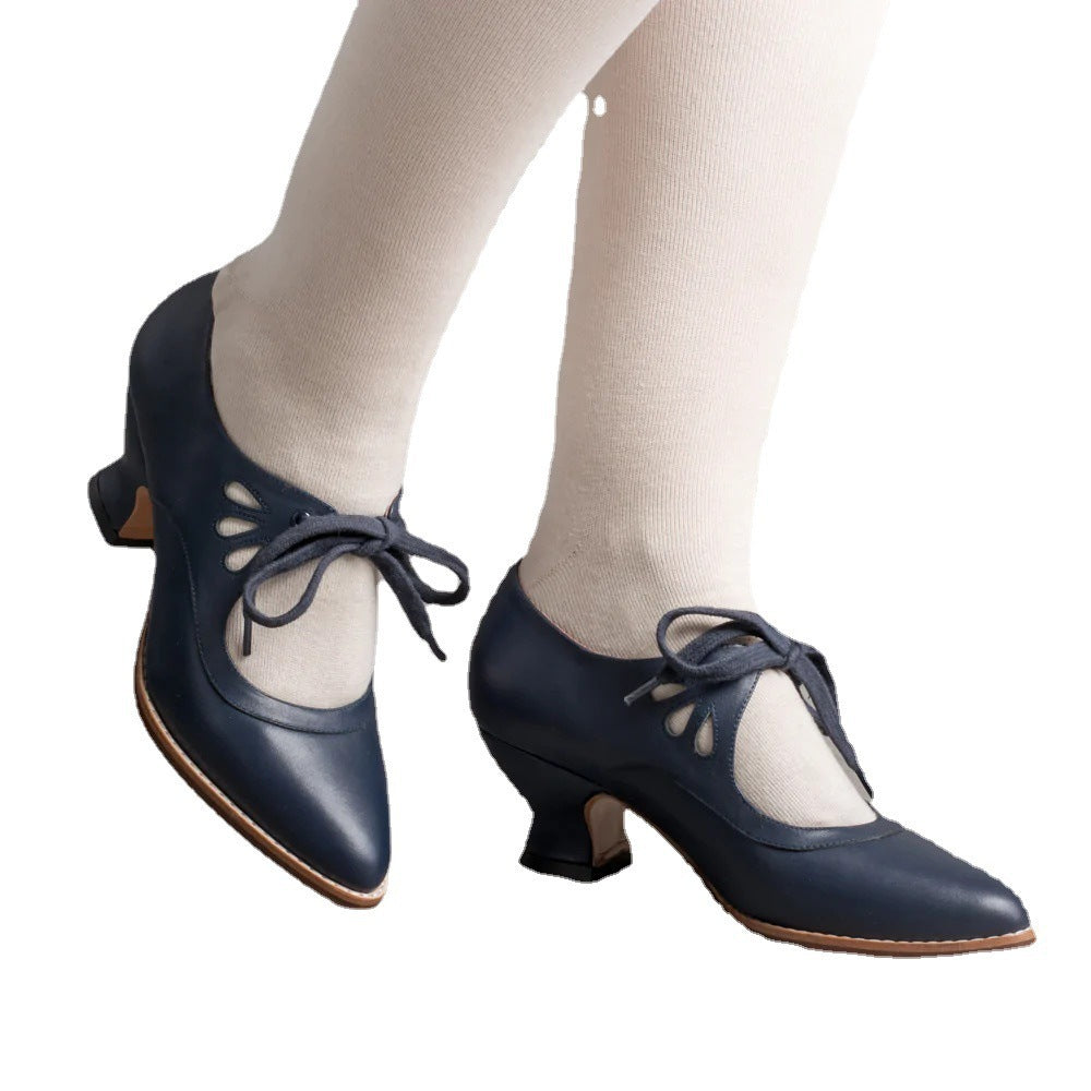 Stilvolle Damenschuhe Mit Geschlossener Spitze | Vintage