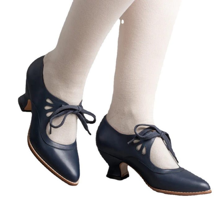 Stilvolle Damenschuhe Mit Geschlossener Spitze | Vintage