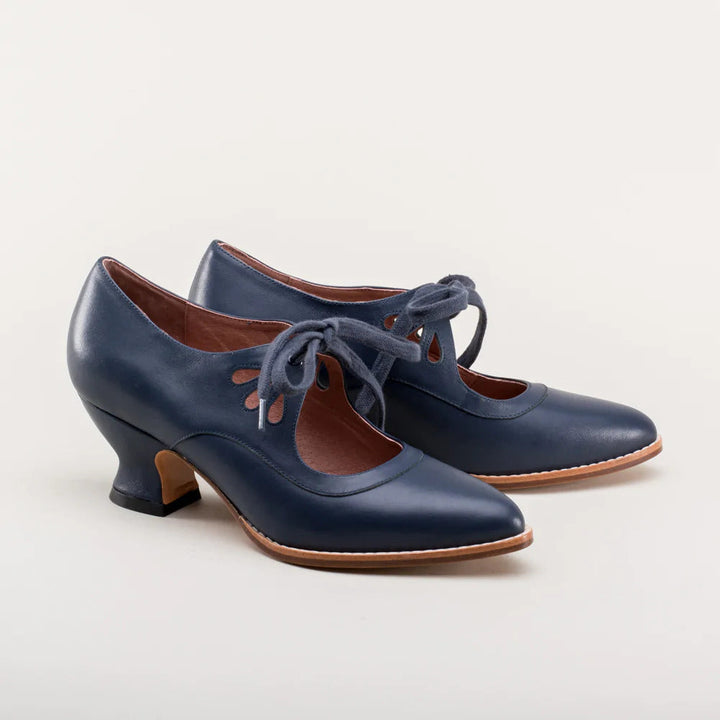 Stilvolle Damenschuhe Mit Geschlossener Spitze | Vintage