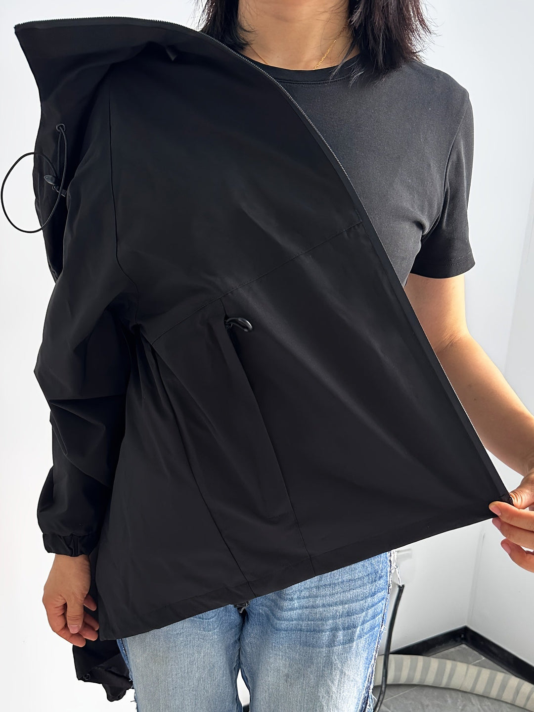Winddichte Regenjacke mit Kapuze für Damen | Langarm