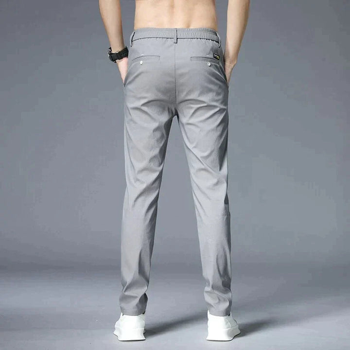 Dehnbare Herrenhose Mit Geradem Schnitt | Formal