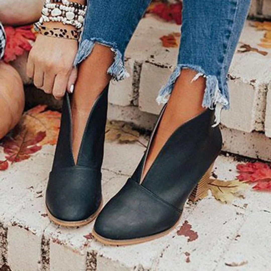 Stiefel Mit Hohen Absätzen Für Damen | Spazieren