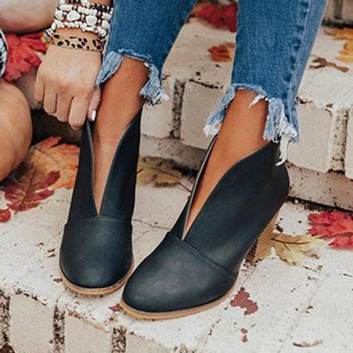 Stiefel Mit Hohen Absätzen Für Damen | Spazieren