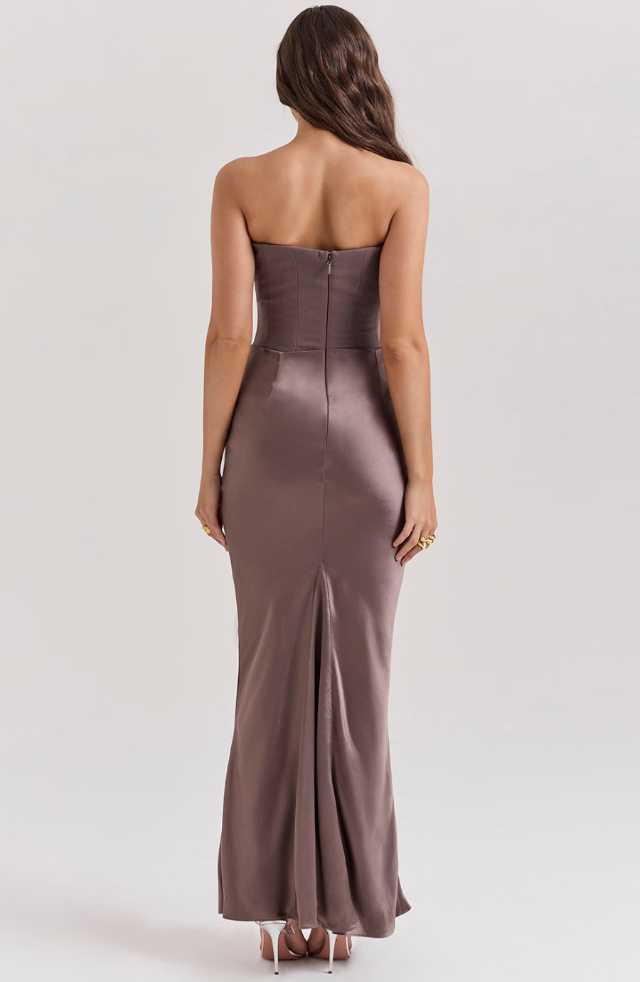 Elegantes Maxikleid Für Formelle Hochzeitsgäste