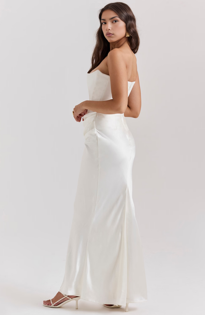 Elegantes Maxikleid Für Formelle Hochzeitsgäste