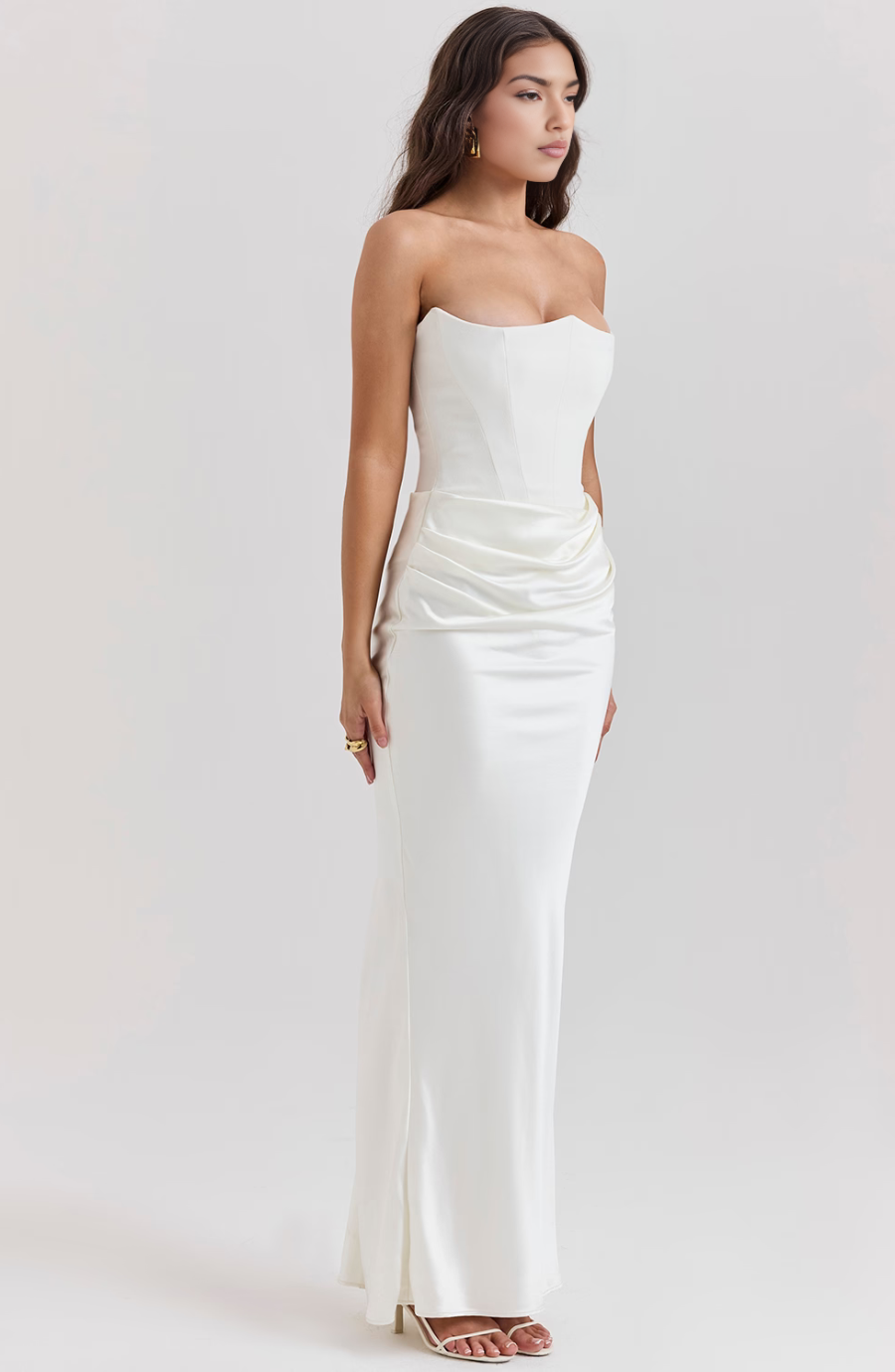 Elegantes Maxikleid Für Formelle Hochzeitsgäste