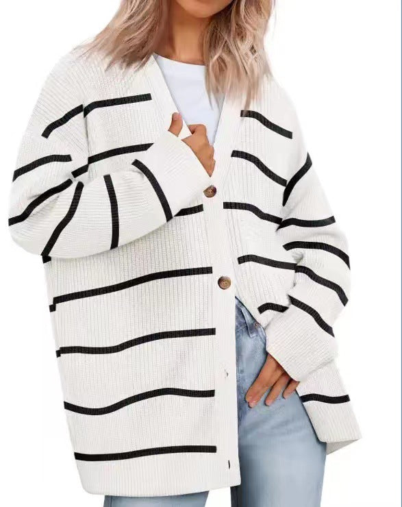 Damen-Strickjacke in Übergrößer | Gestreift