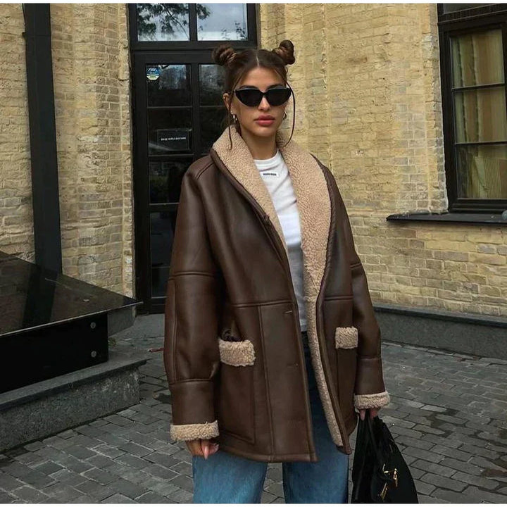 Modische Damenjacke mit Gürtel | Winter