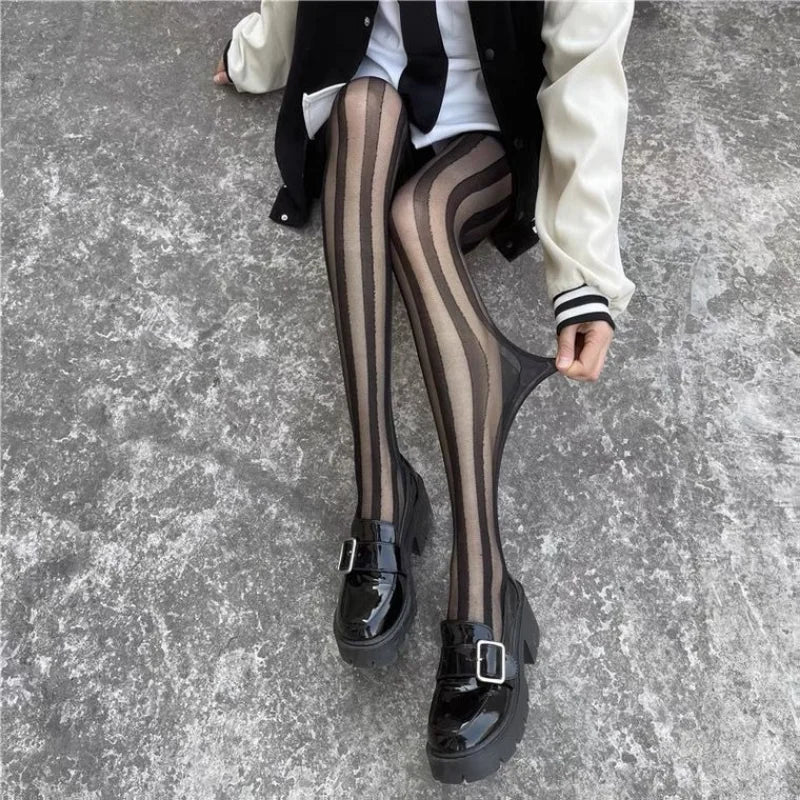 Gestreifte Strumpfhose für Damen | Schwarz