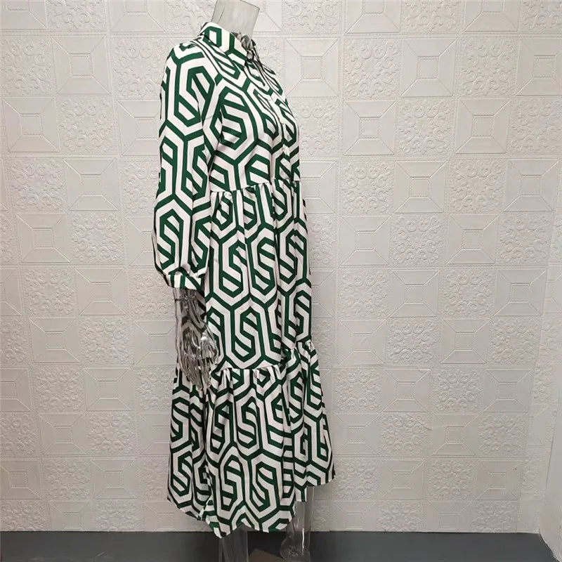 Damenkleid Mit V Ausschnitt Und Geometrischem Muster | Midi