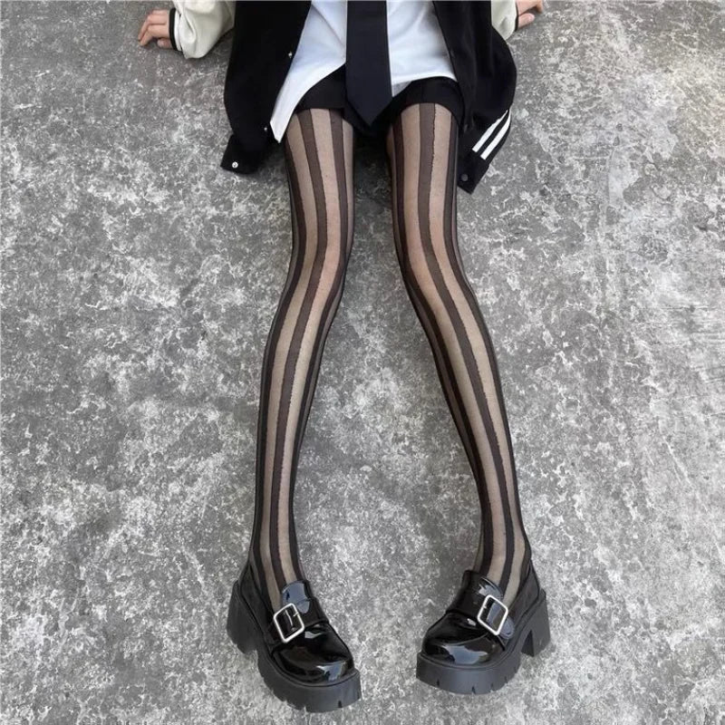 Gestreifte Strumpfhose für Damen | Schwarz