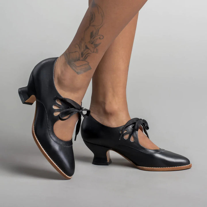 Stilvolle Damenschuhe Mit Geschlossener Spitze | Vintage