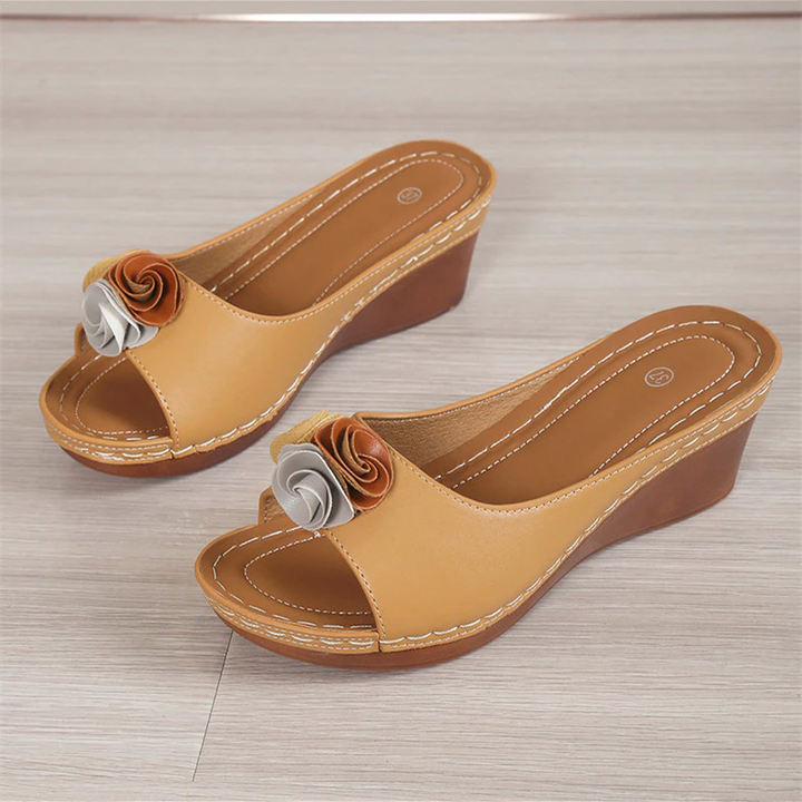 Bequeme Orthopädische Damen Sandalen | Keilabsatz